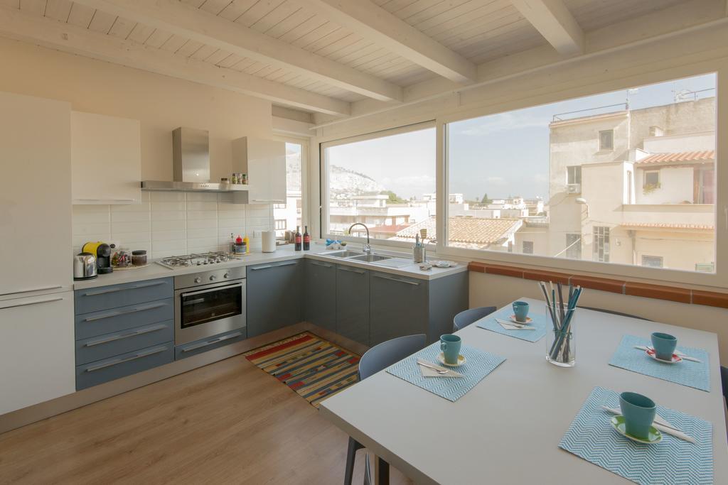 La Terrazza Del Baglio Apartment Мондело Екстериор снимка