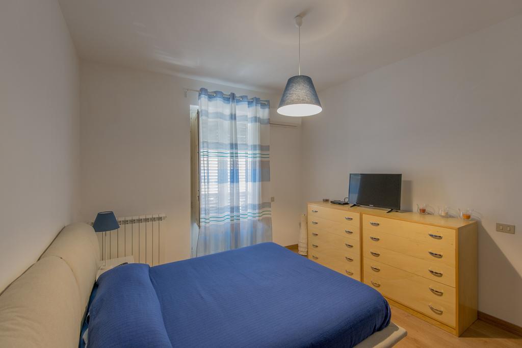 La Terrazza Del Baglio Apartment Мондело Екстериор снимка