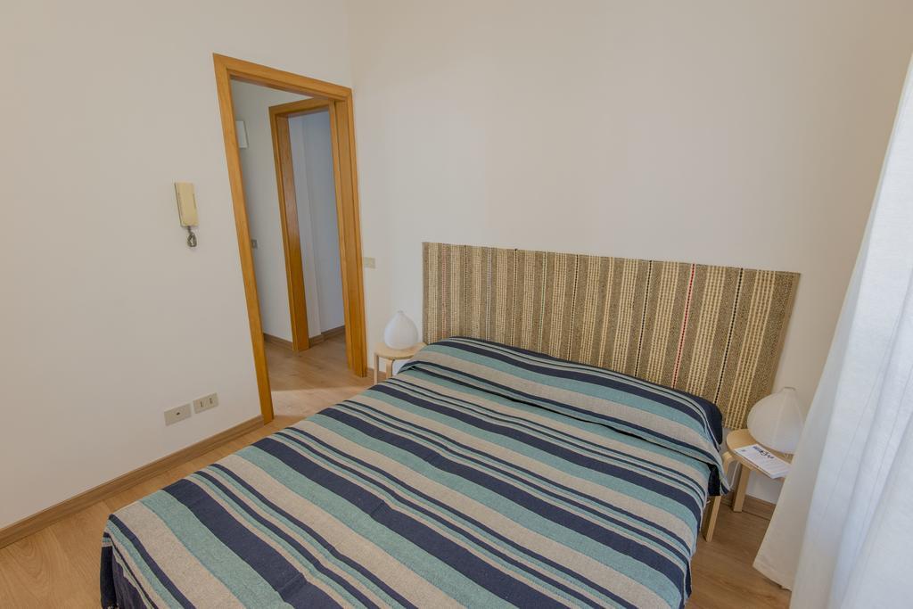La Terrazza Del Baglio Apartment Мондело Екстериор снимка